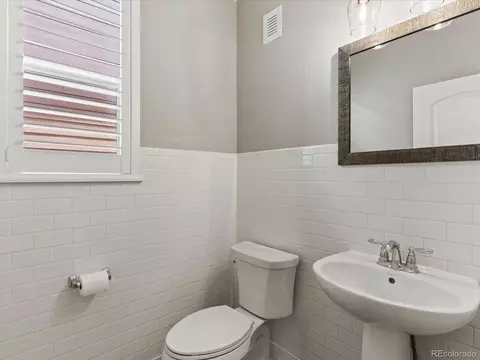 Bath - 8698 E 54th Pl, Denver, CO 80238 photo 1 of 6