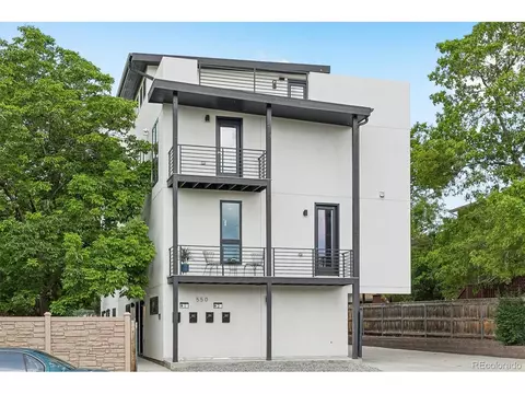 550 S Forest St #2-202, Denver, CO 80246