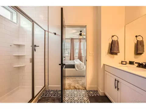Bath - 26819 E Cedar Ave, Aurora, CO 80018 photo 1 of 4