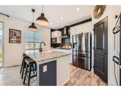 Kitchen - 26819 E Cedar Ave, Aurora, CO 80018 photo 3 of 4