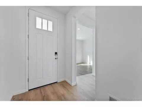 24749 E 39th Ave, Aurora, CO 80019 photo 2