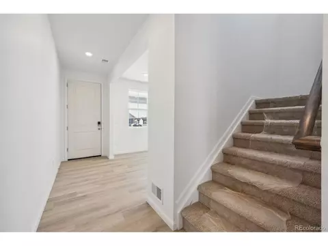24749 E 39th Ave, Aurora, CO 80019 photo 3