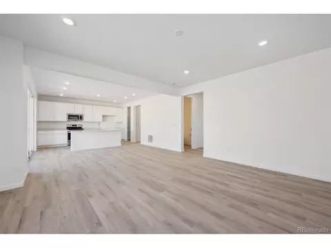 24749 E 39th Ave, Aurora, CO 80019 photo 10