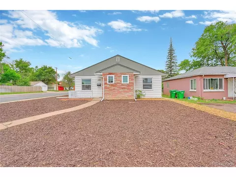 2201 Geneva St, Aurora, CO 80010