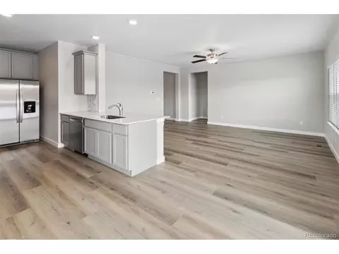 17954 E 94th Dr, Commerce City, CO 80022 photo 3