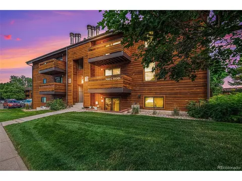 341 Wright St #208, Lakewood, CO 80228