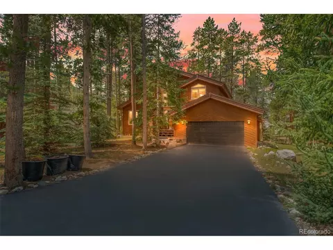 21 Appaloosa Ct, Dillon, CO 80435