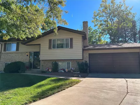 650 S Oswego St, Aurora, CO 80012