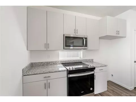 22113 E 38th Pl, Aurora, CO 80019