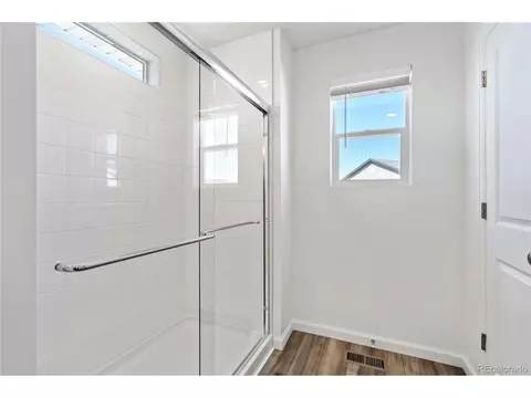 22113 E 38th Pl, Aurora, CO 80019 photo 11