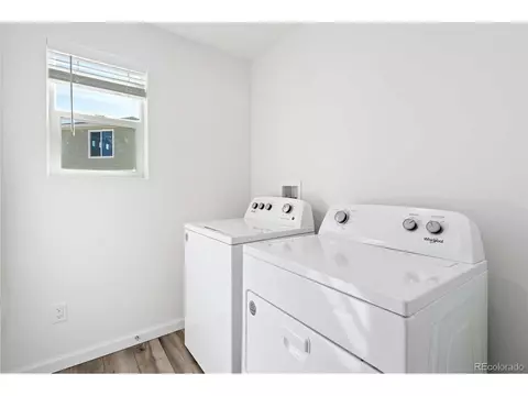 22113 E 38th Pl, Aurora, CO 80019 photo 8