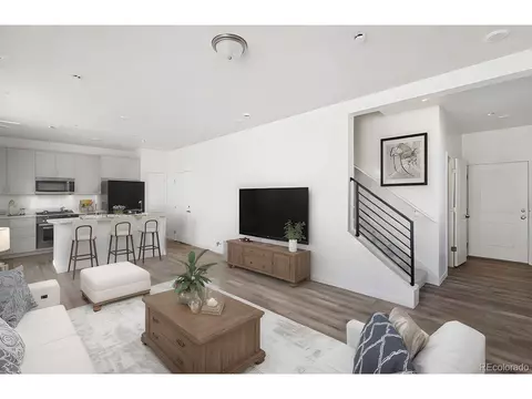 22113 E 38th Pl, Aurora, CO 80019 photo 3
