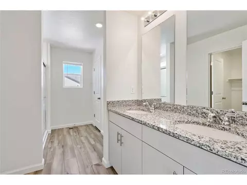 22113 E 38th Pl, Aurora, CO 80019 photo 12