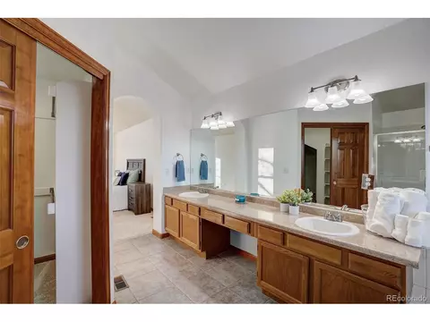 20915 E Berry Ave, Centennial, CO 80015 photo 29