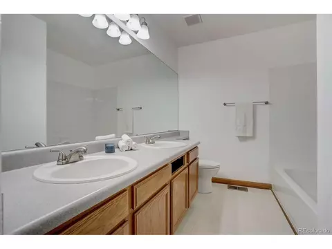 20915 E Berry Ave, Centennial, CO 80015 photo 38
