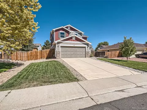 886 Ponderosa Ln, Lochbuie, CO 80603