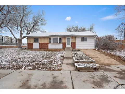 9907 Ridge Rd, Arvada, CO 80002