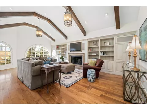 295 S High St, Denver, CO 80209