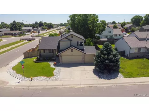 5294 Dearborn St, Denver, CO 80239