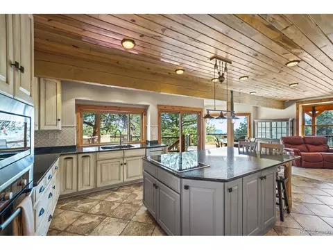 Kitchen - 3665 Colard Ln, Lyons, CO 80540 photo 4 of 4