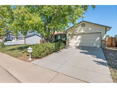 18135 E Atlantic Dr, Aurora, CO 80013 photo 2