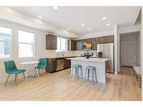 16051 E Warner Pl, Denver, CO 80239 photo 6