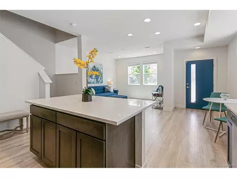 16051 E Warner Pl, Denver, CO 80239 photo 10