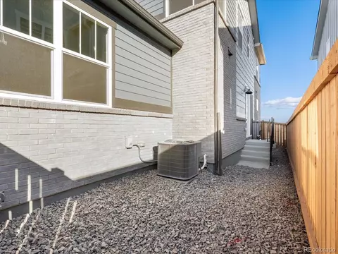 235 E 4th St, Berthoud, CO 80513 photo 32