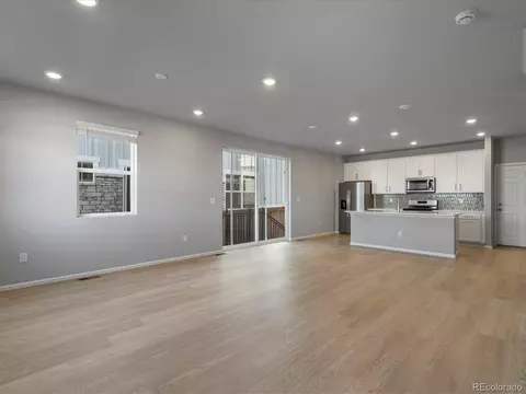 235 E 4th St, Berthoud, CO 80513 photo 10