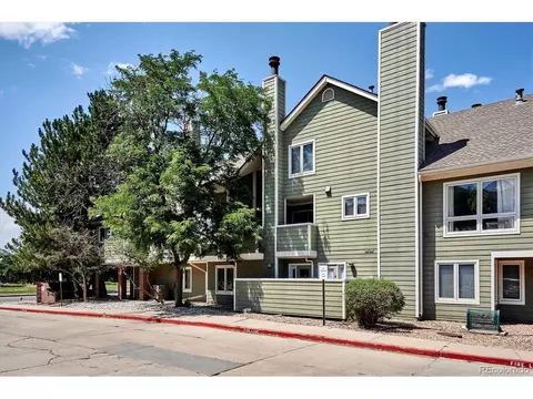 1300 S Monaco Pkwy #5, Denver, CO 80224
