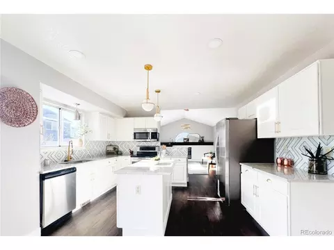 3851 Seramonte Dr, Highlands Ranch, CO 80129