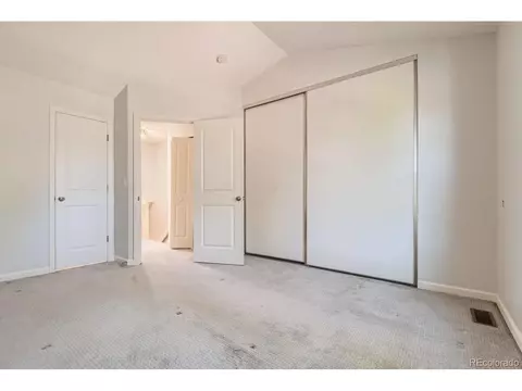 2456 E Nichols Cir, Centennial, CO 80122 photo 8