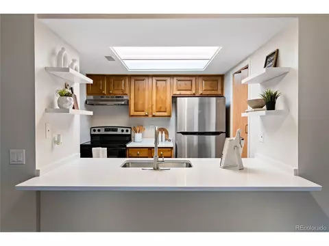 4284 S Salida Way #6, Aurora, CO 80013