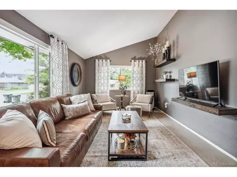 7320 S Eudora Ct, Centennial, CO 80122 photo 2