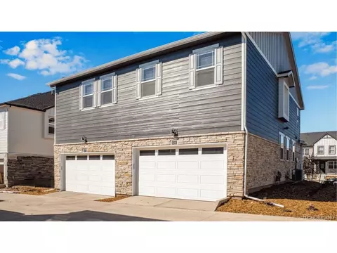 1366 S Chester St #B, Denver, CO 80247 photo 2