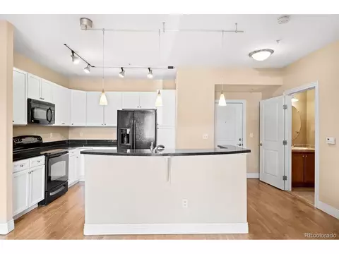Kitchen - 9019 E Panorama Cir #D211, Centennial, CO 80112 photo 3 of 4