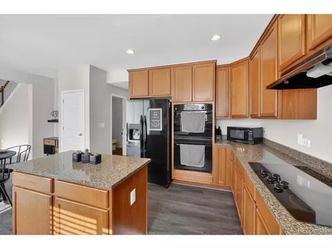 Kitchen - 19472 E 63rd Dr, Aurora, CO 80019 photo 4 of 6