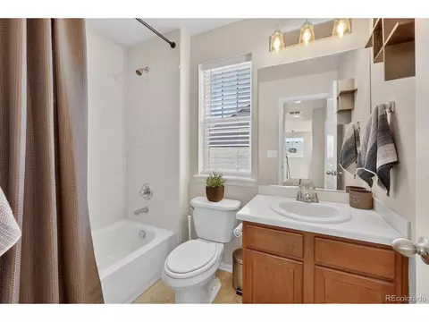 Bath - 19472 E 63rd Dr, Aurora, CO 80019 photo 2 of 6