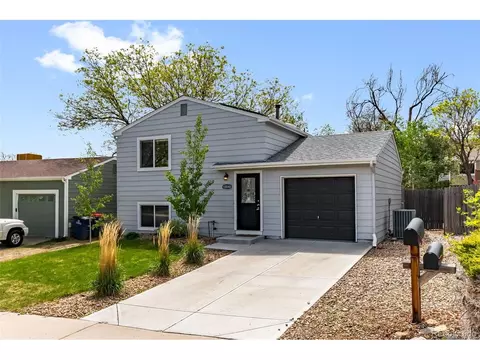 10040 Holland Ct, Broomfield, CO 80021