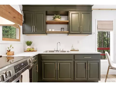 Kitchen - 154 Apache Rd, Evergreen, CO 80439 photo 5 of 5