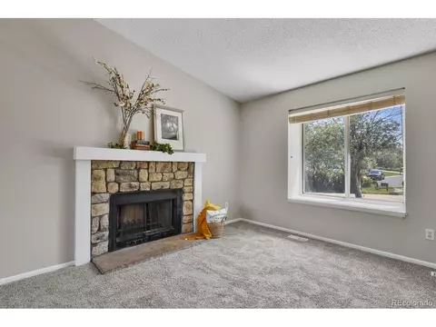 19115 E Milan Cir, Aurora, CO 80013 photo 2