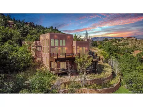915 Oak Ridge Rd, Manitou Springs, CO 80829