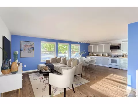 425 Crystal Pl, Longmont, CO 80504