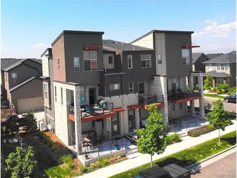 9022 E 50th Dr, Denver, CO 80238 photo 1