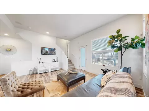 9022 E 50th Dr, Denver, CO 80238 photo 3
