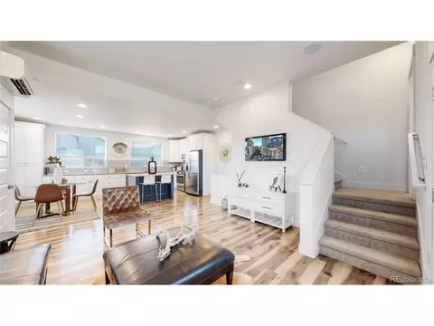 9022 E 50th Dr, Denver, CO 80238 photo 4