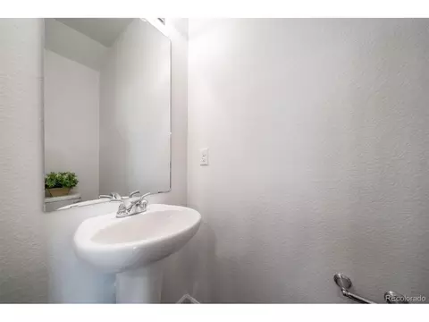 22381 E 46th Ave, Aurora, CO 80019 photo 12