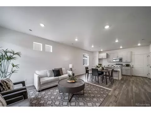 22381 E 46th Ave, Aurora, CO 80019 photo 5