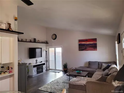 19835 E Bethany Dr, Aurora, CO 80013 photo 2