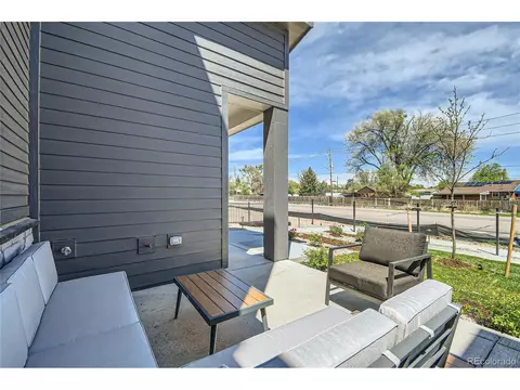 6877 Bryant Ct, Denver, CO 80221 photo 3